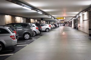 Bodegas y estacionamientos